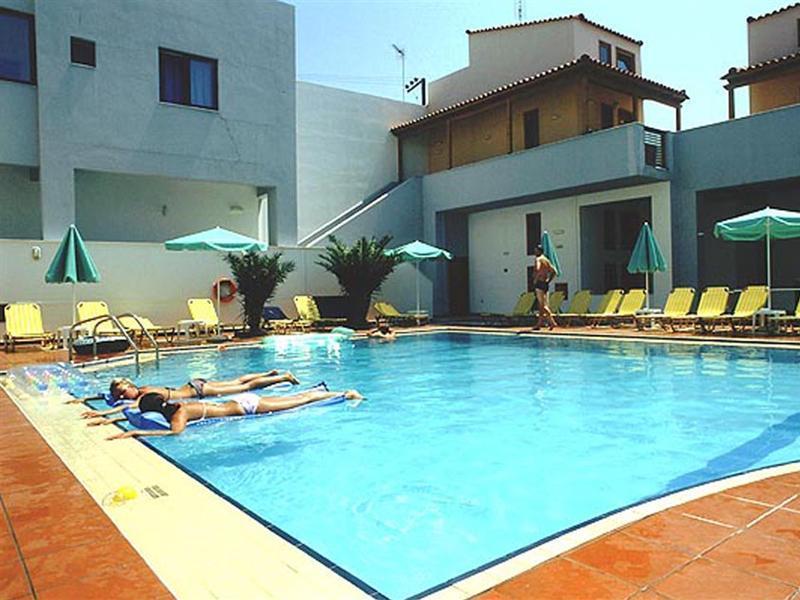 דירות העיירה רתימנו Flisvos Beach (Adults Only) מראה חיצוני תמונה