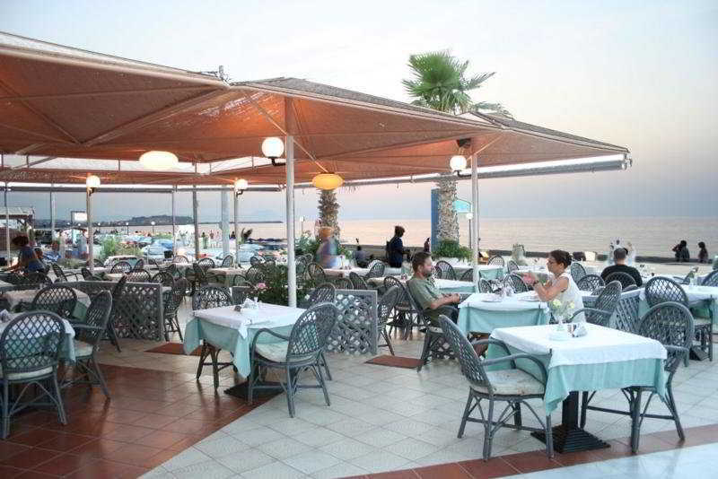 דירות העיירה רתימנו Flisvos Beach (Adults Only) מראה חיצוני תמונה